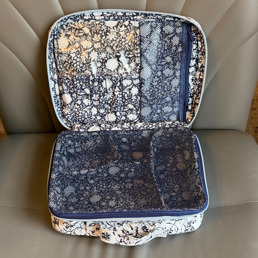 Vera Bradley - Toiletries/Make Up Travel Organizer